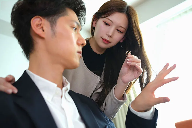 Bà xã đi đi giã ngoại, người chồng ở nhà bị nhỏ em bà xã gạ nện không trượt phát nào